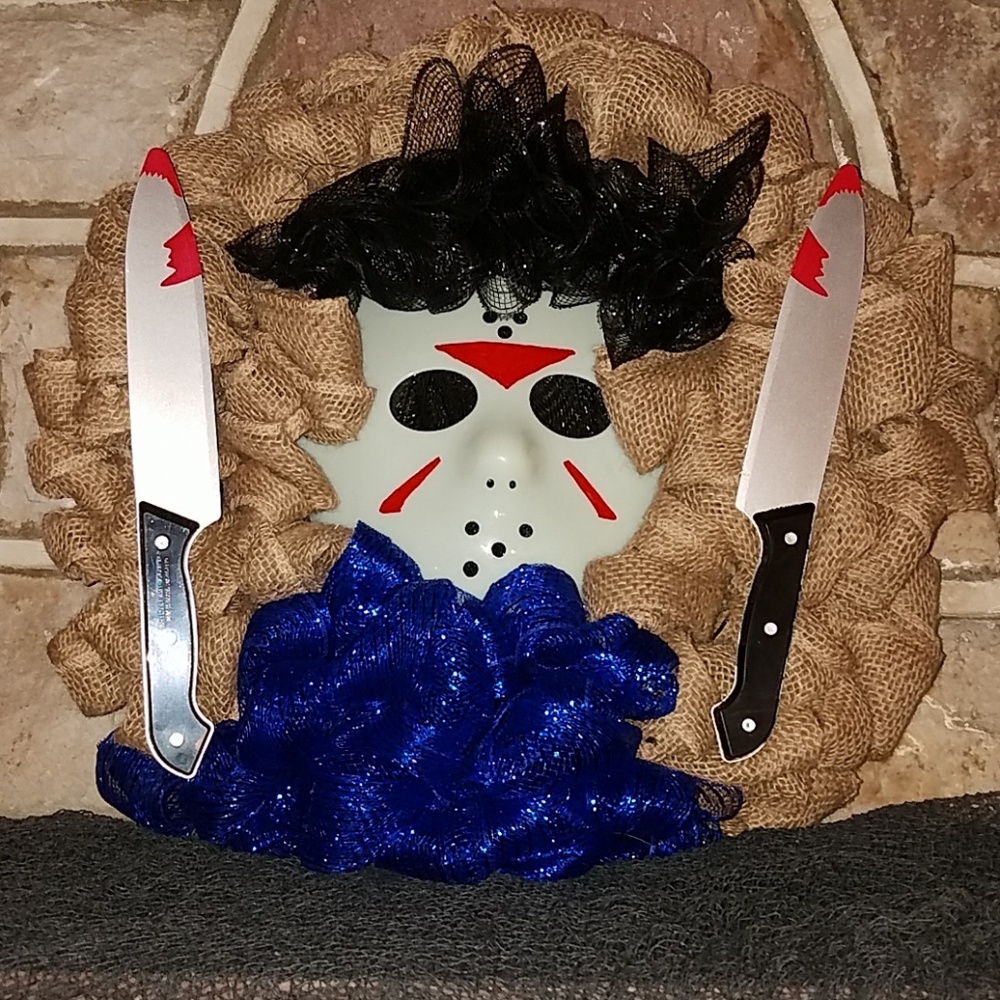 FRIDAY THE 13TH JASON HALLOWEEN WREATH - Picture 1 of 2